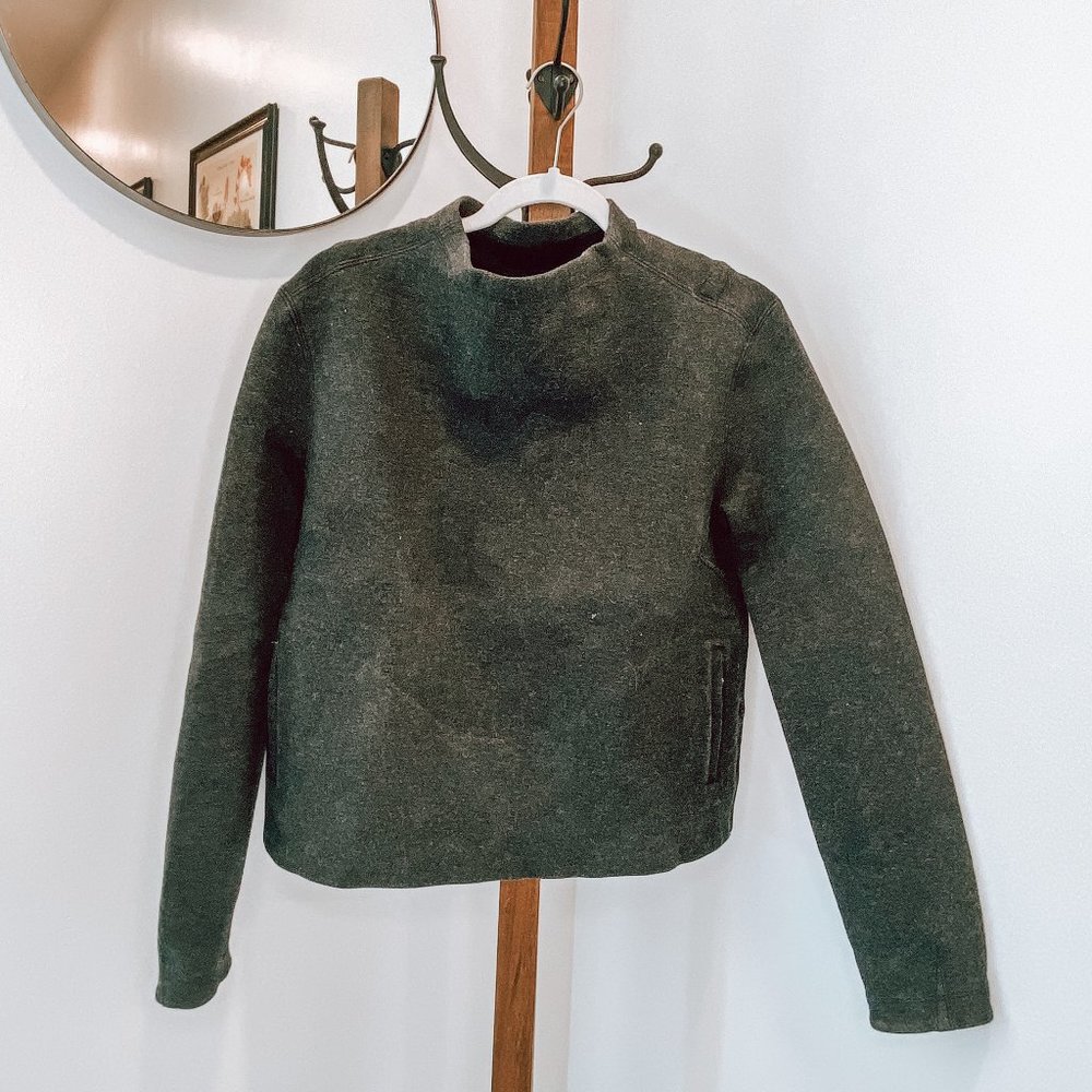 Lululemon Sweatshirt